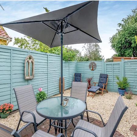 Meadowland Holiday Cottage Eye  Exterior photo